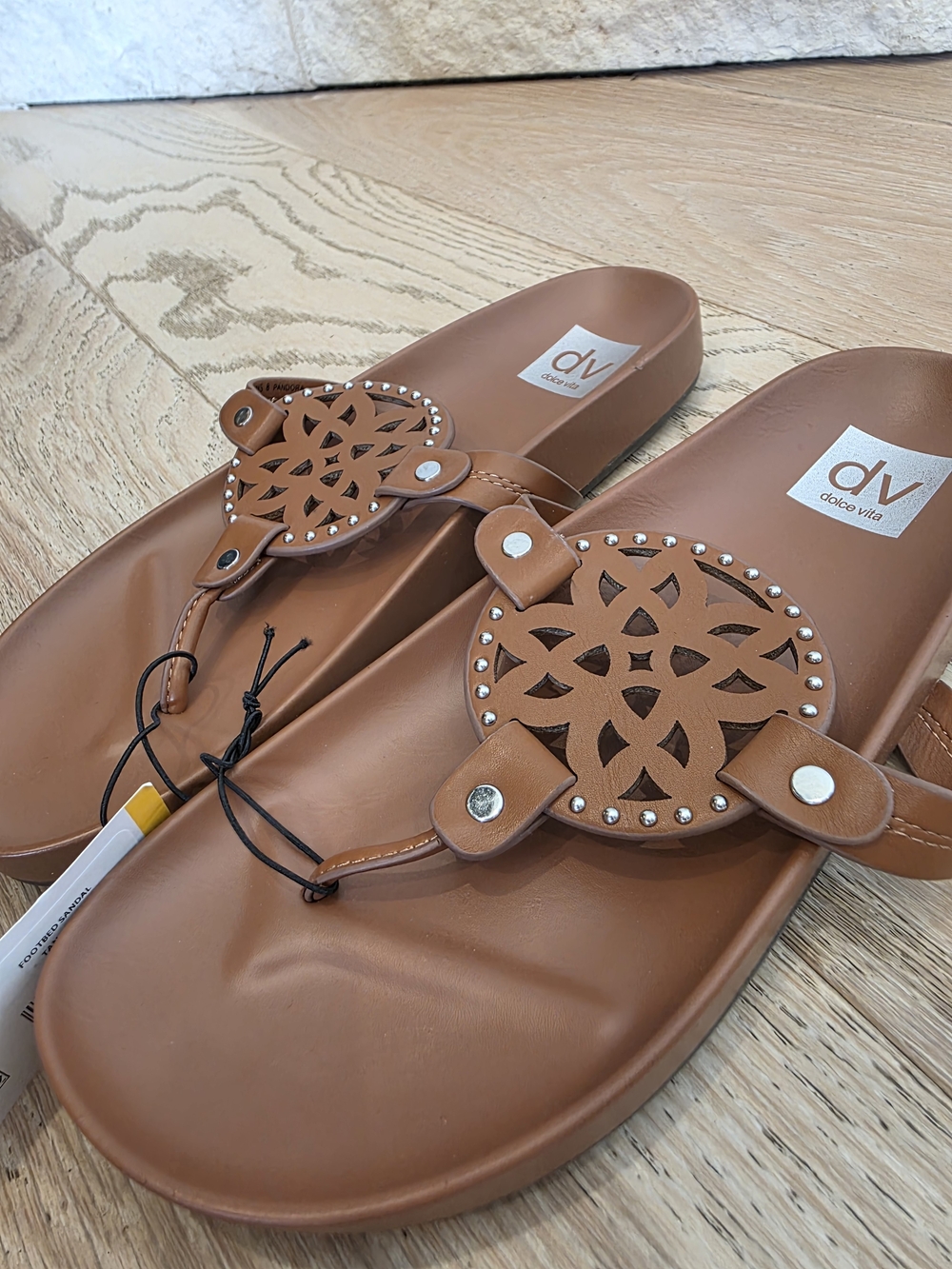 DV by Dolce Vita Women's Tan Decorative Medallion Slide Sandals